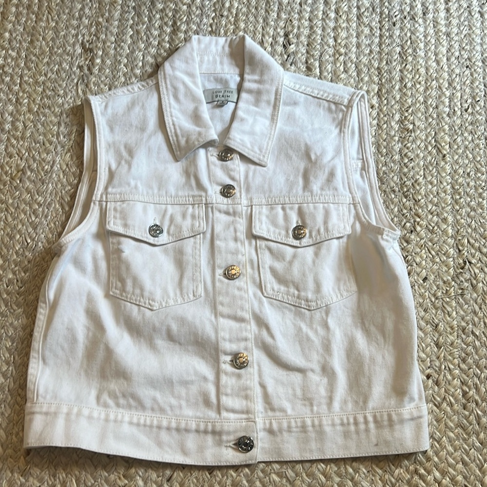 Love Tree Denim white denim jacket sleeveless